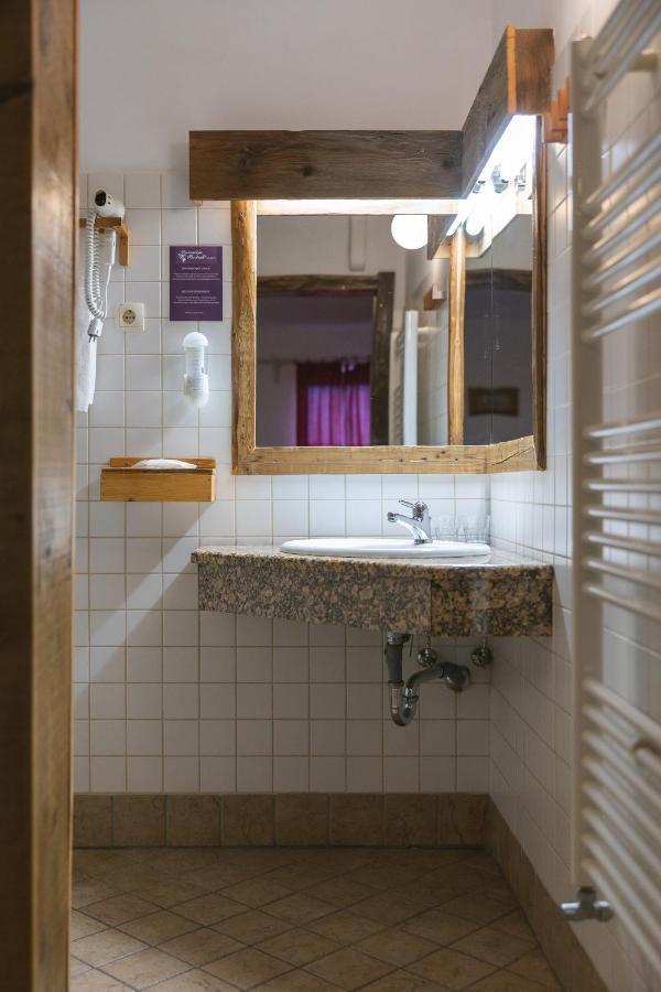 Guesthouse Novak Dvor Exterior photo